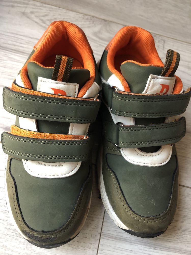 Sprzedam buty 27 r