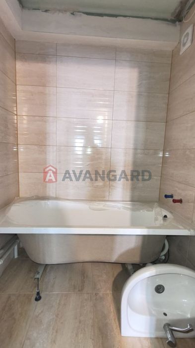 Продається 2-кімнатна квартира у Дніпровському р-ні.