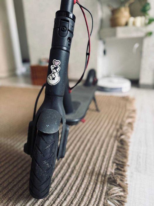 М365 Xiaomi Mi Scooter Essential Чорний