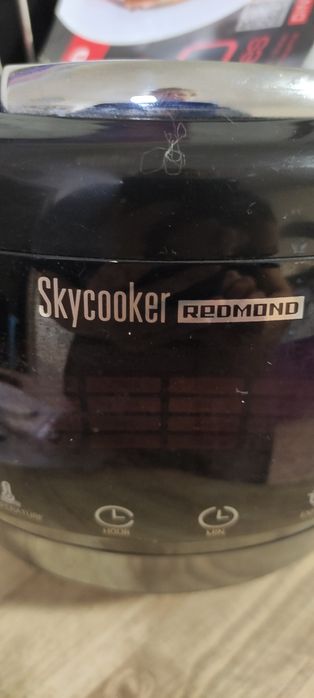 Мультиварка Redmond Sky Cooker M92S