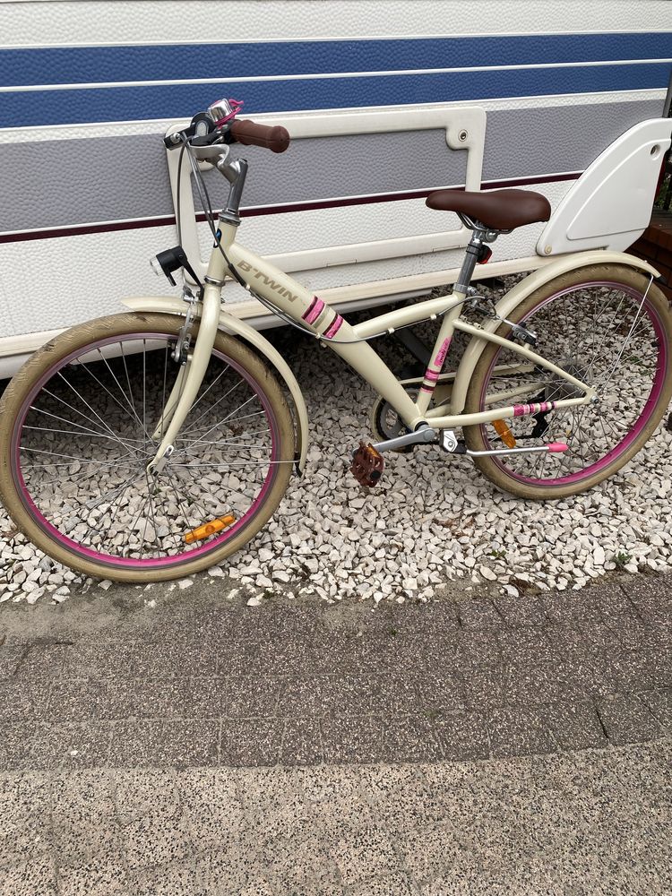Rower dzieciecy decathlon btwin 24”  koła stan jak nowy !