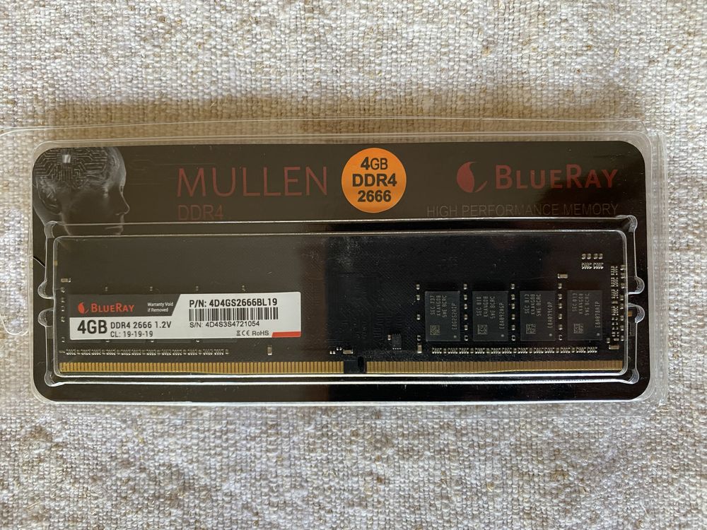 RAM BlueRay DDR4 4gb 2666 (como Nova)