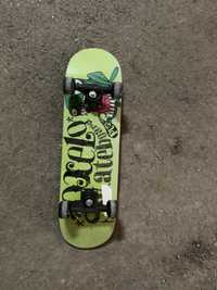 Skate da decatlhon quase novo