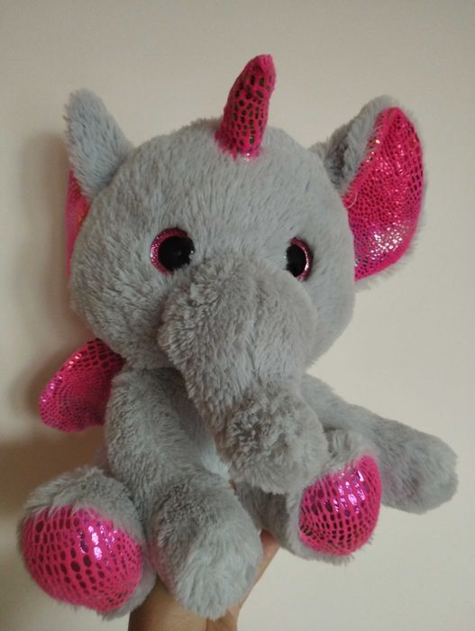 Słoń z brokatowymi oczami