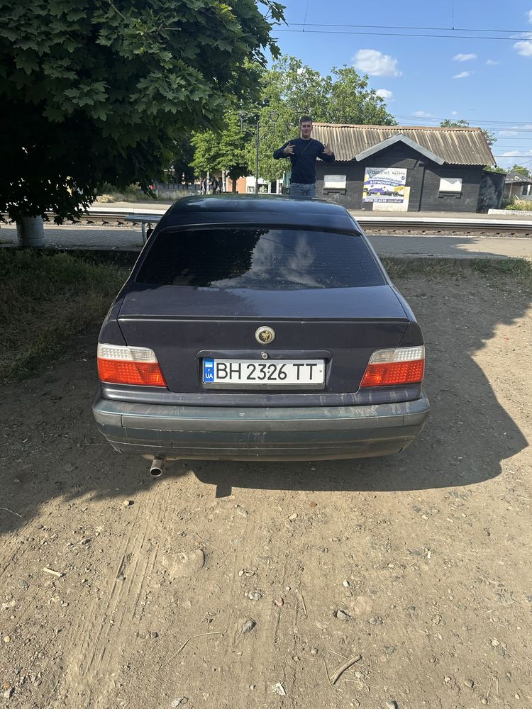 Продам bmw e 36 .