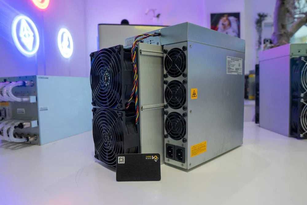 Mineradora Bitmain Antminer L7 9.5 Gh/s