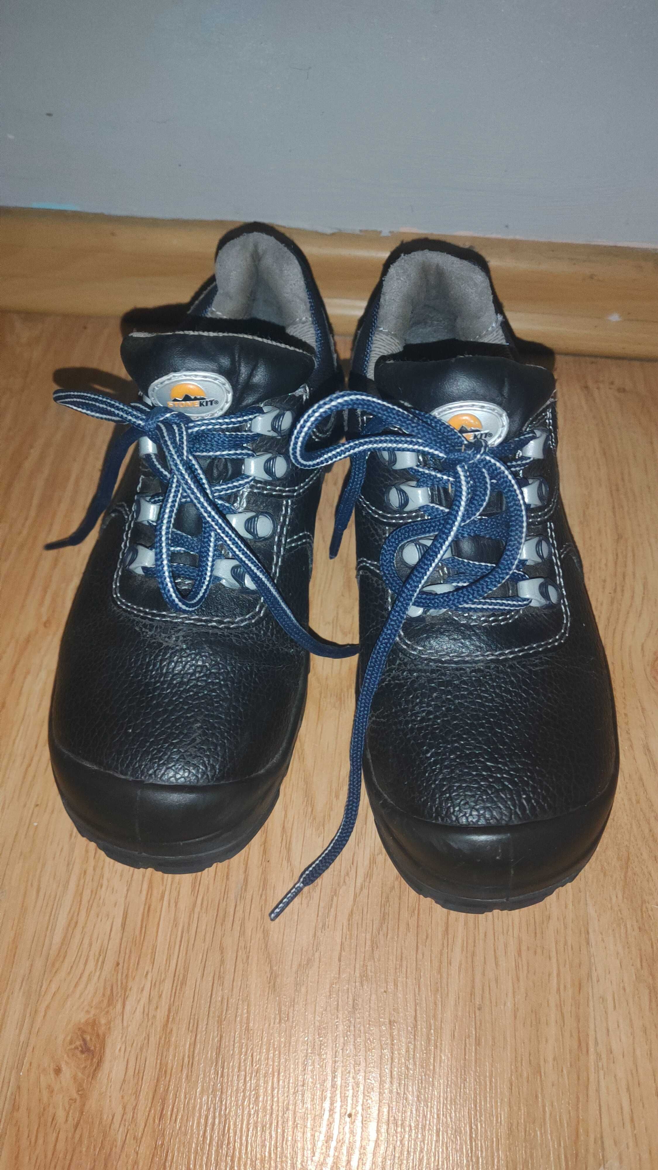 Damskie buty robocze z utwardzanym noskiem