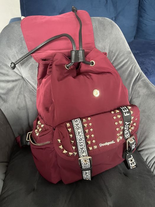 Plecak Desigual z cwiekami