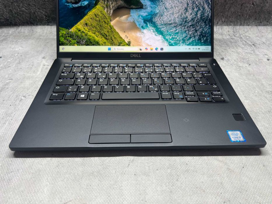 Dell Latitude 7390 / i5 8350u / 8GB DDR4 / 256SSD / 13.3 FHD / W11