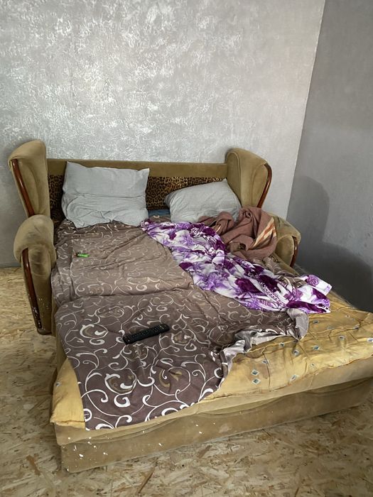Диван безкоштовно