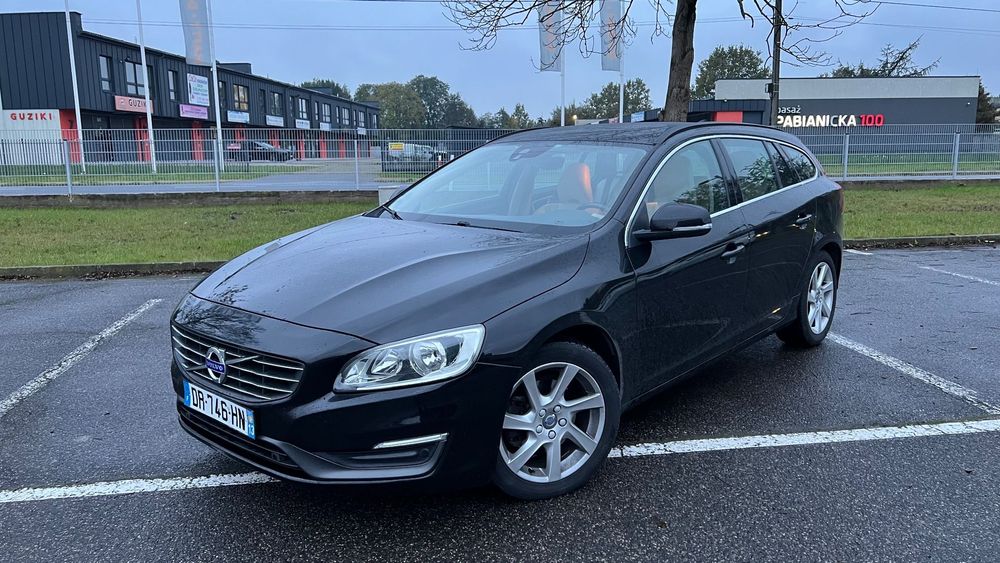Volvo V60 2.0d 180KM/LIFT/skóry/D4 silnik/super stan/navi/LED