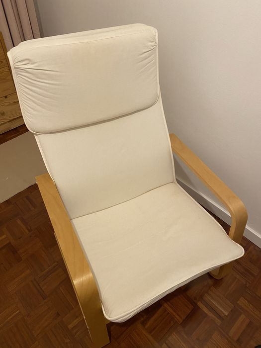 Poltrona IKEA em branco