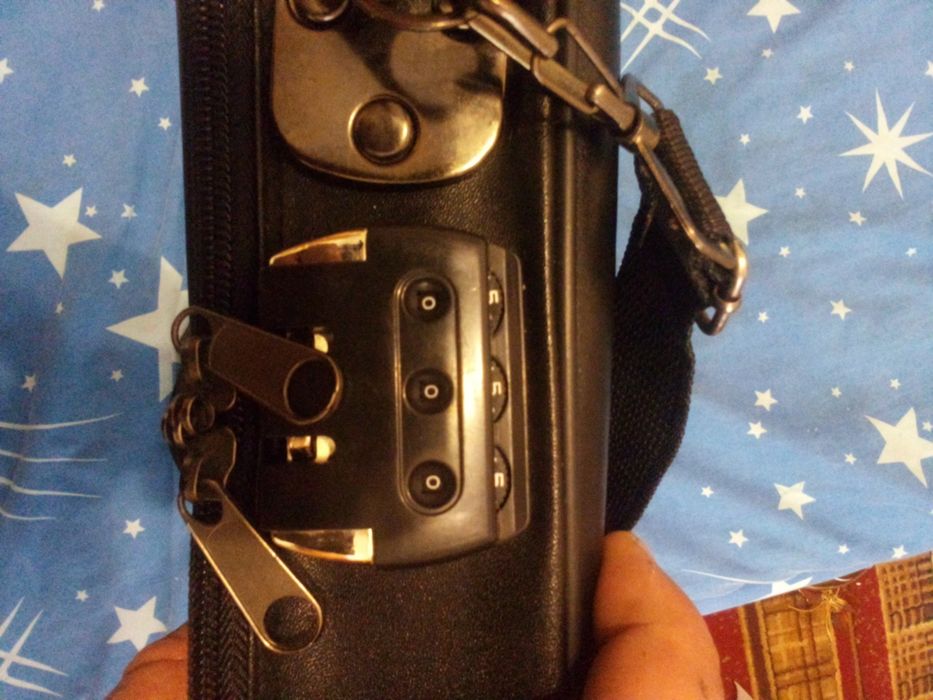 Продам кожну сумку підходе під ноут та планшет