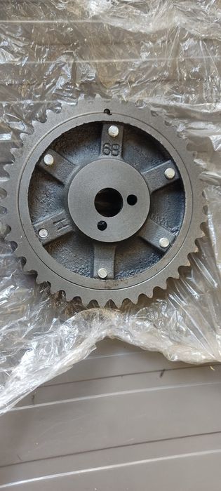 Разрезная шестерня ГРМ новая ВАЗ (классика)