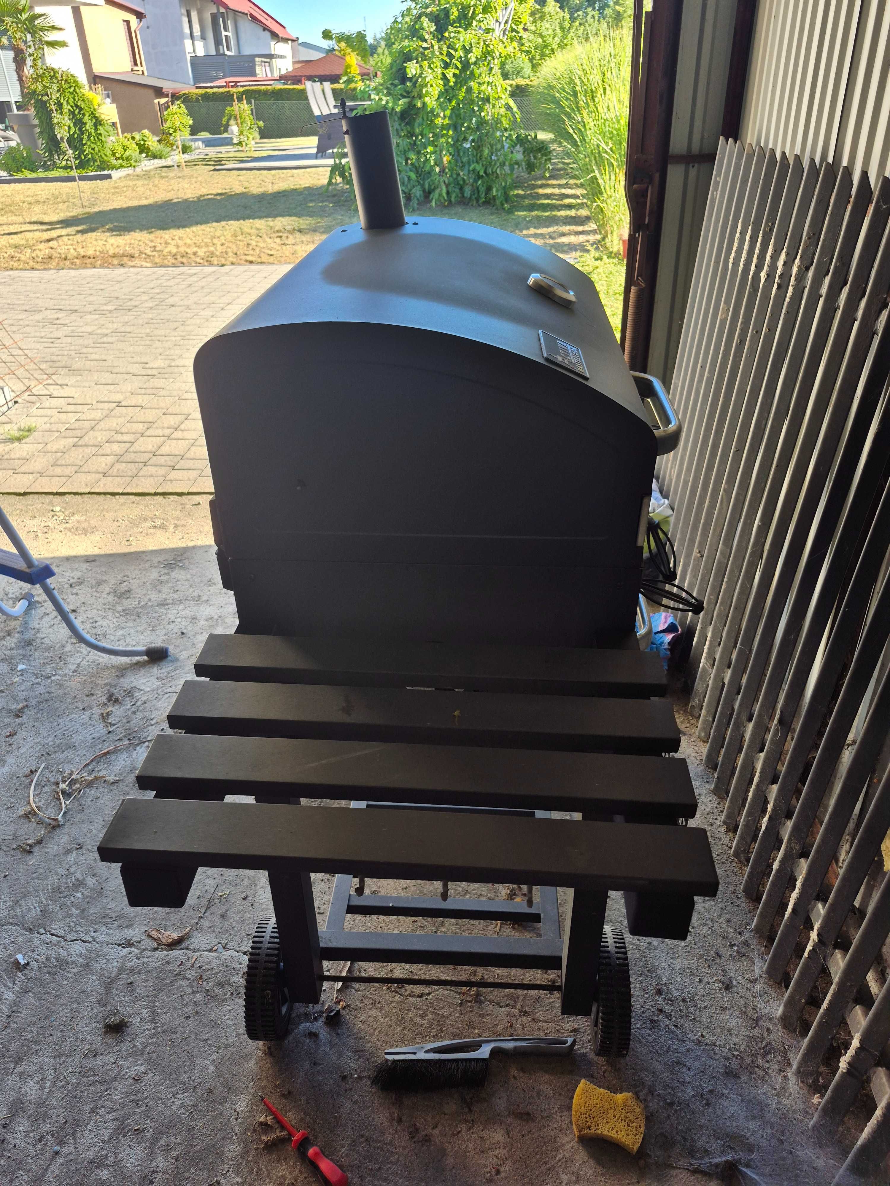 Sprzedam grill węglowy