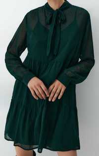 Zielona sukienka z wiązaniem przy szyi