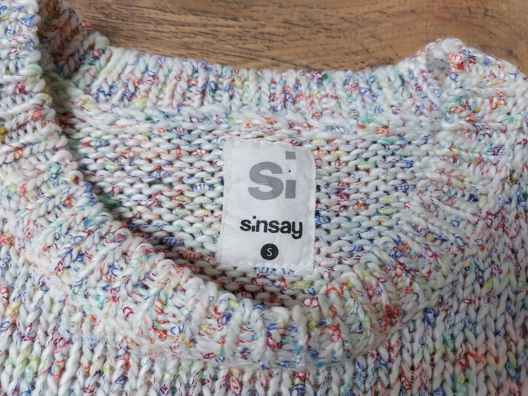 Sweter kolorowy Sinsay