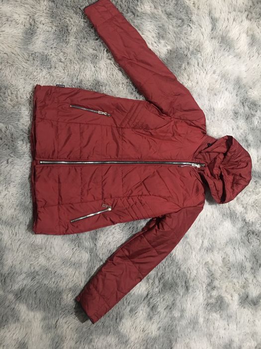 Lekka kurtka przejściówka bordowa rozmiar 40