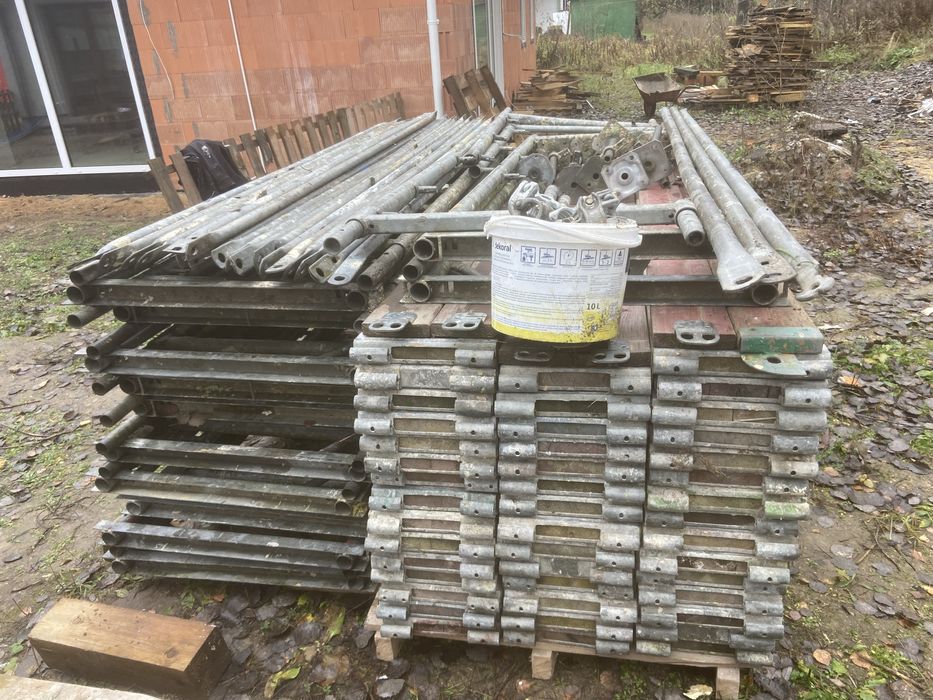 Rusztowanie elewacyjne , drabina wynajem.