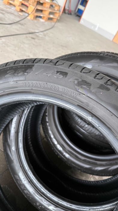 Pirelli Scorpion Verde AO  255/45 20  lato