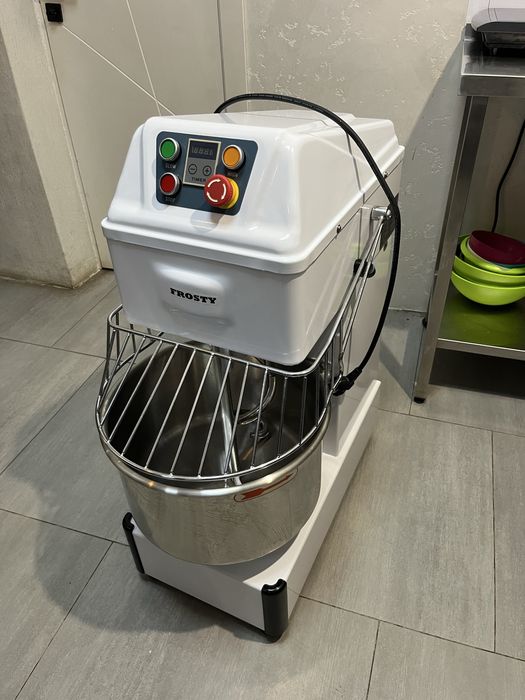 Професійний Тістоміс FROSTY HS20