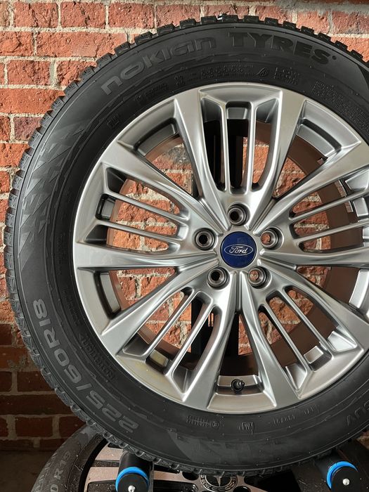 Koła Zimowe 18 Ford Kuga 225/60R18 Nokian 2023 Czujniki Nowe