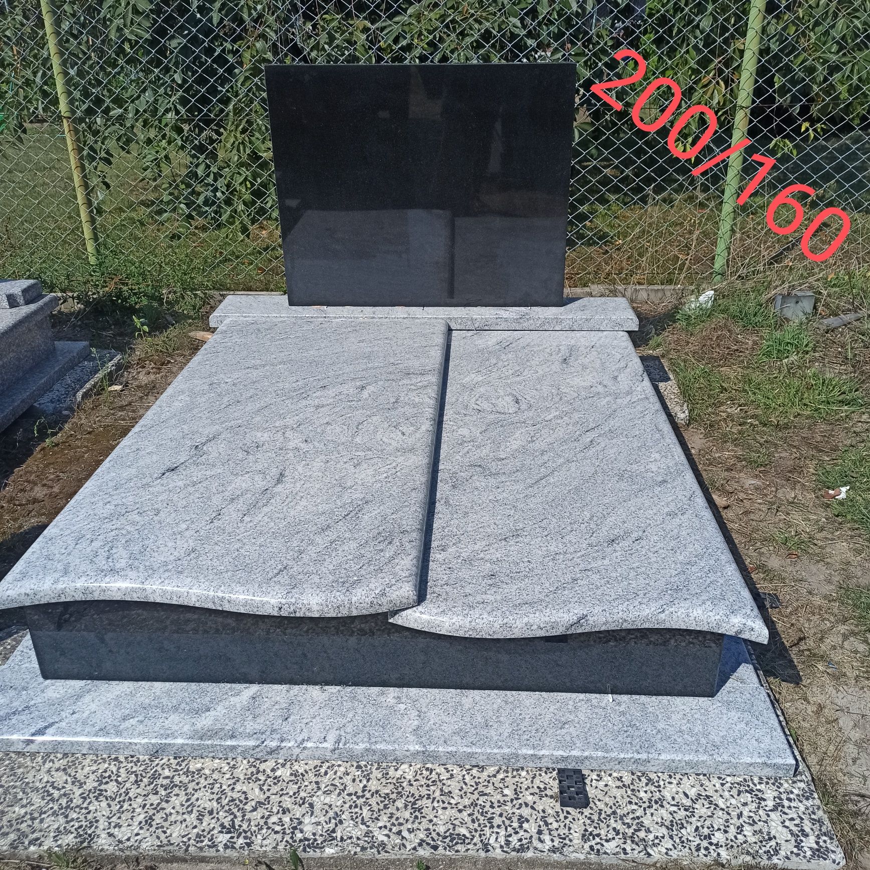 Nagrobki granitowe podwojne