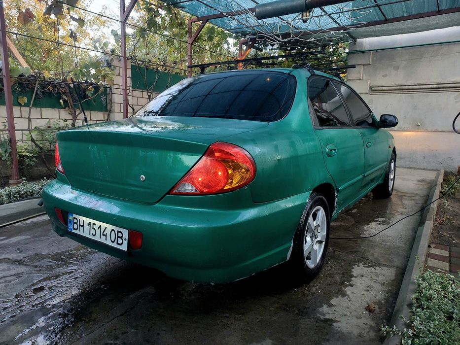 Kia Sephia 2/1.6 бенз./2003 год