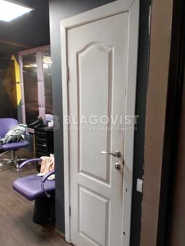 Продаж приміщення під магазин або офіс Олени Теліги 49 метроДорогожичі