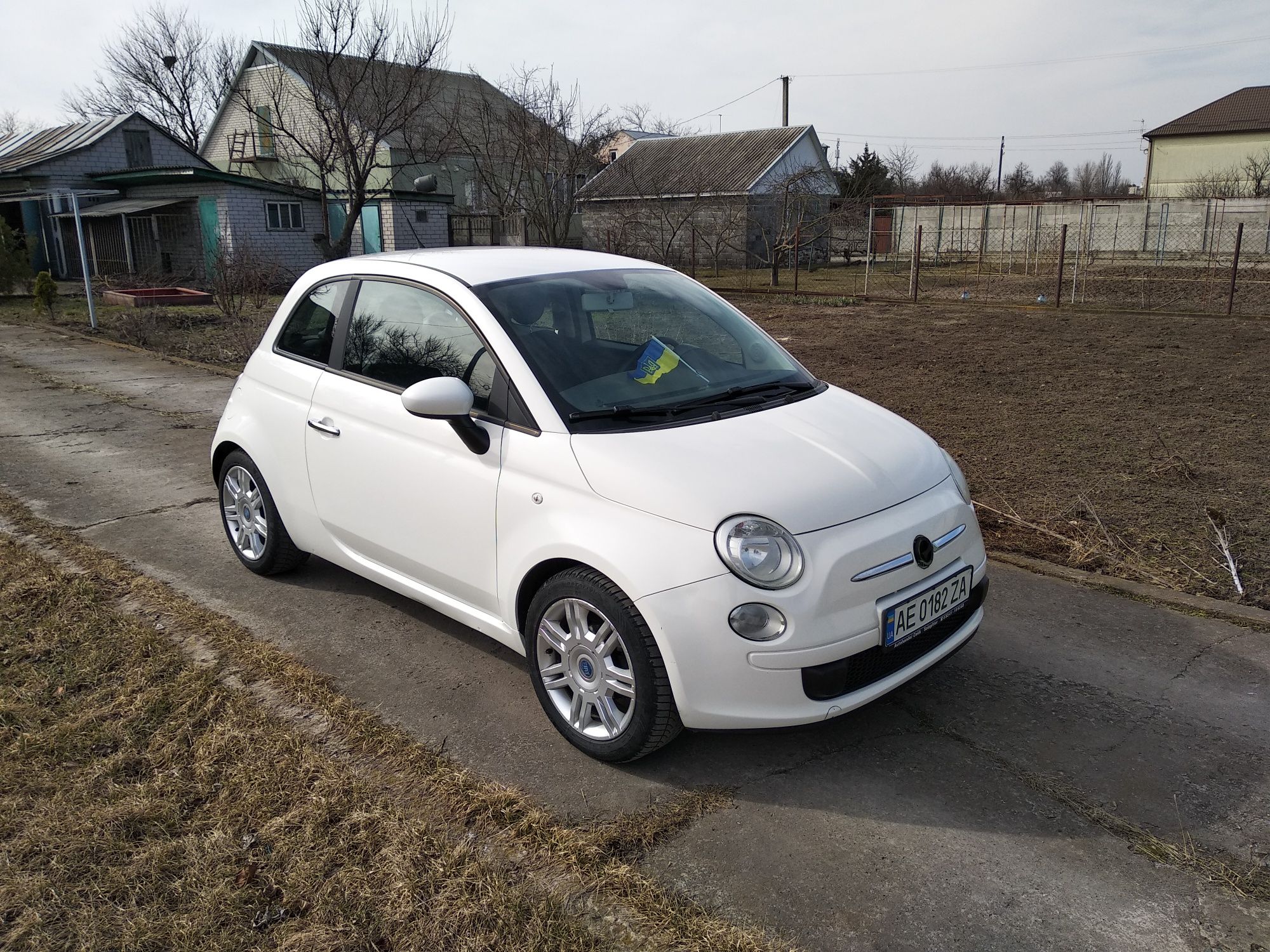 FIAT 500 Electric,  запас ходу до 150км