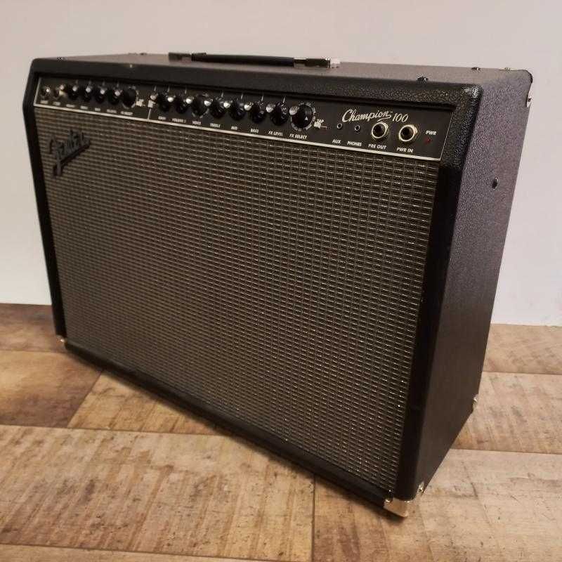 Fender Champion wzmacniacz gitarowy combo 212"