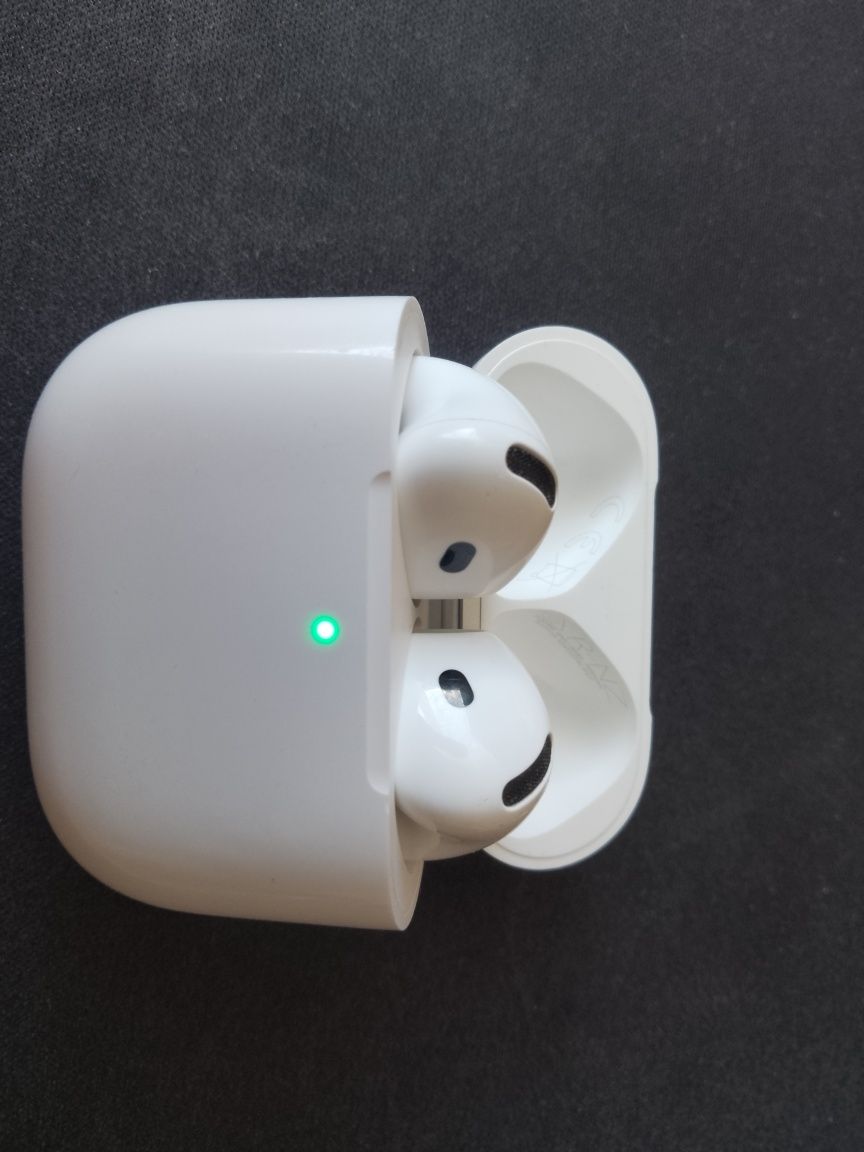 Apple airpods 4 a3058, a3053, a3050 оригінал