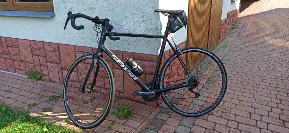 Rower szosowy Kolarka rozmiar L 58 gwarancja na wzrost 180-190
