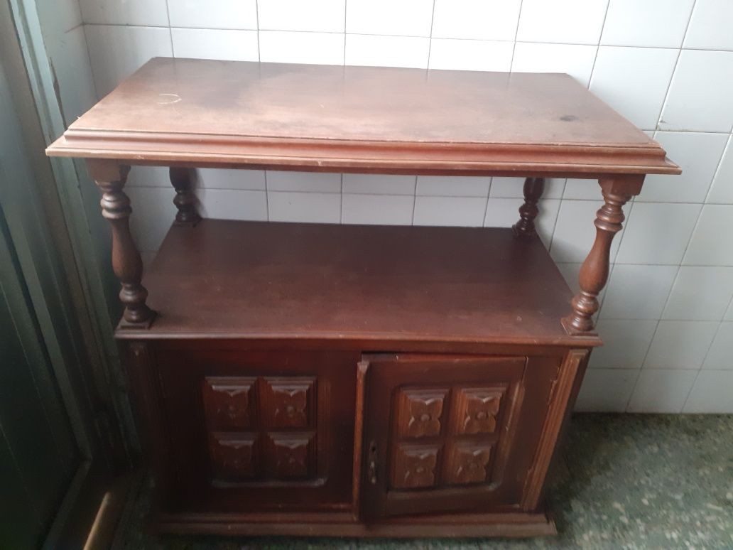 Movel estante antigo