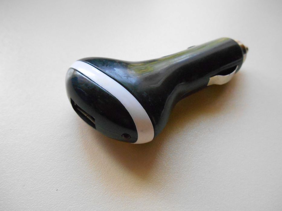 USB зарядное устройство в прикуриватель автомобильная зарядка