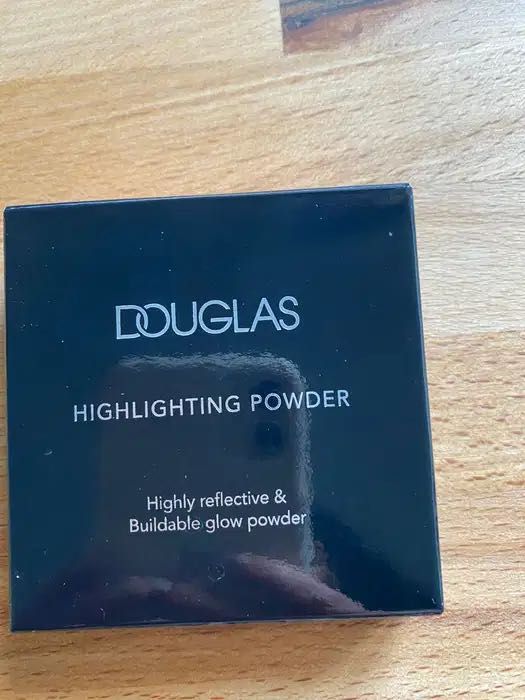 Nowy Rozświetlacz Douglas