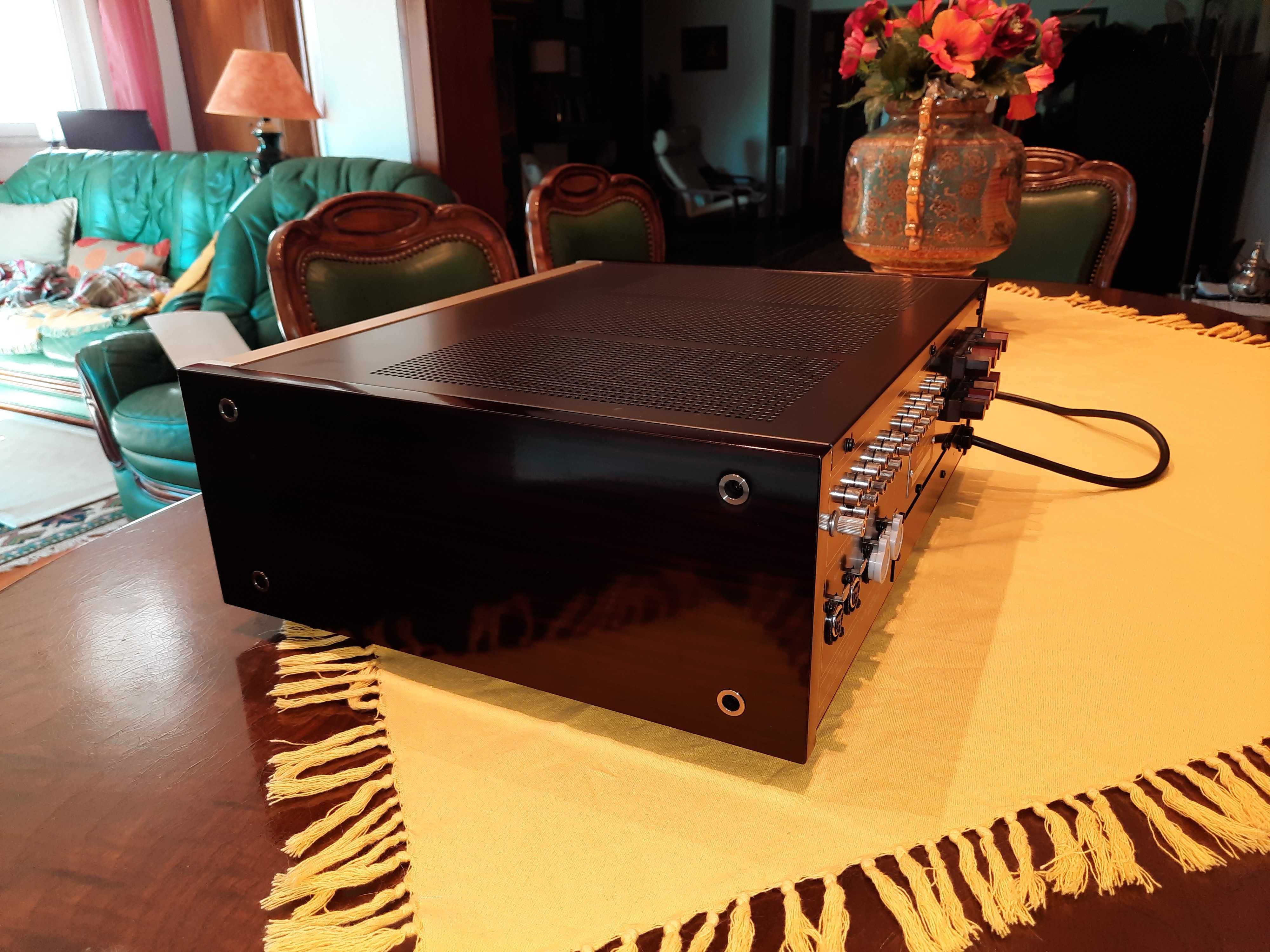 Accuphase E-305V amplificador integrado