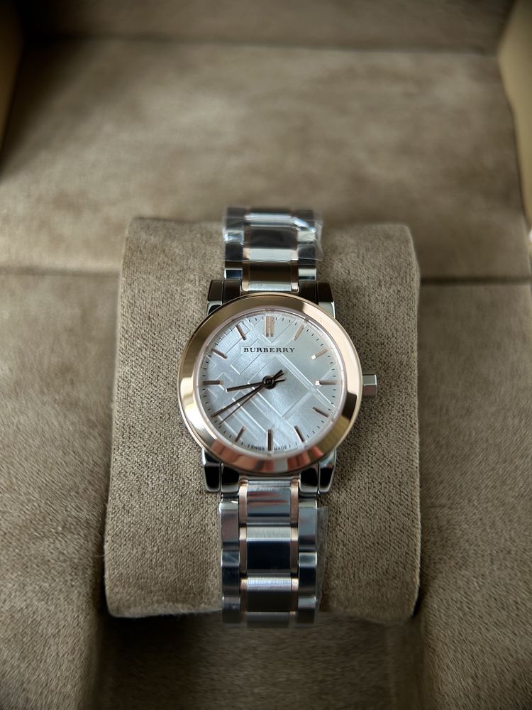 Годинник оригінал burberry bu9205