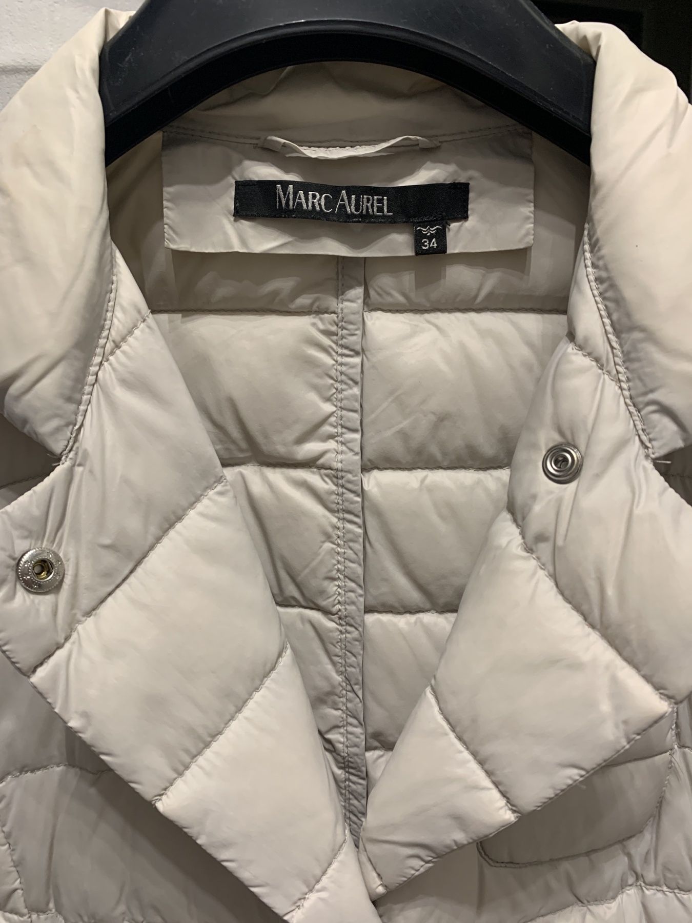 Продам женскую куртку MarcAurel оригинал 
MarcAurelПродам Продам Ma