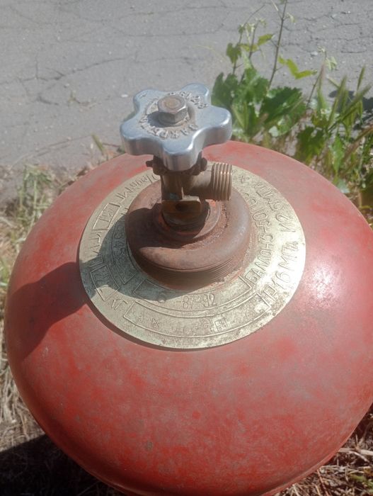 Продам газовые пропановые  балоны.