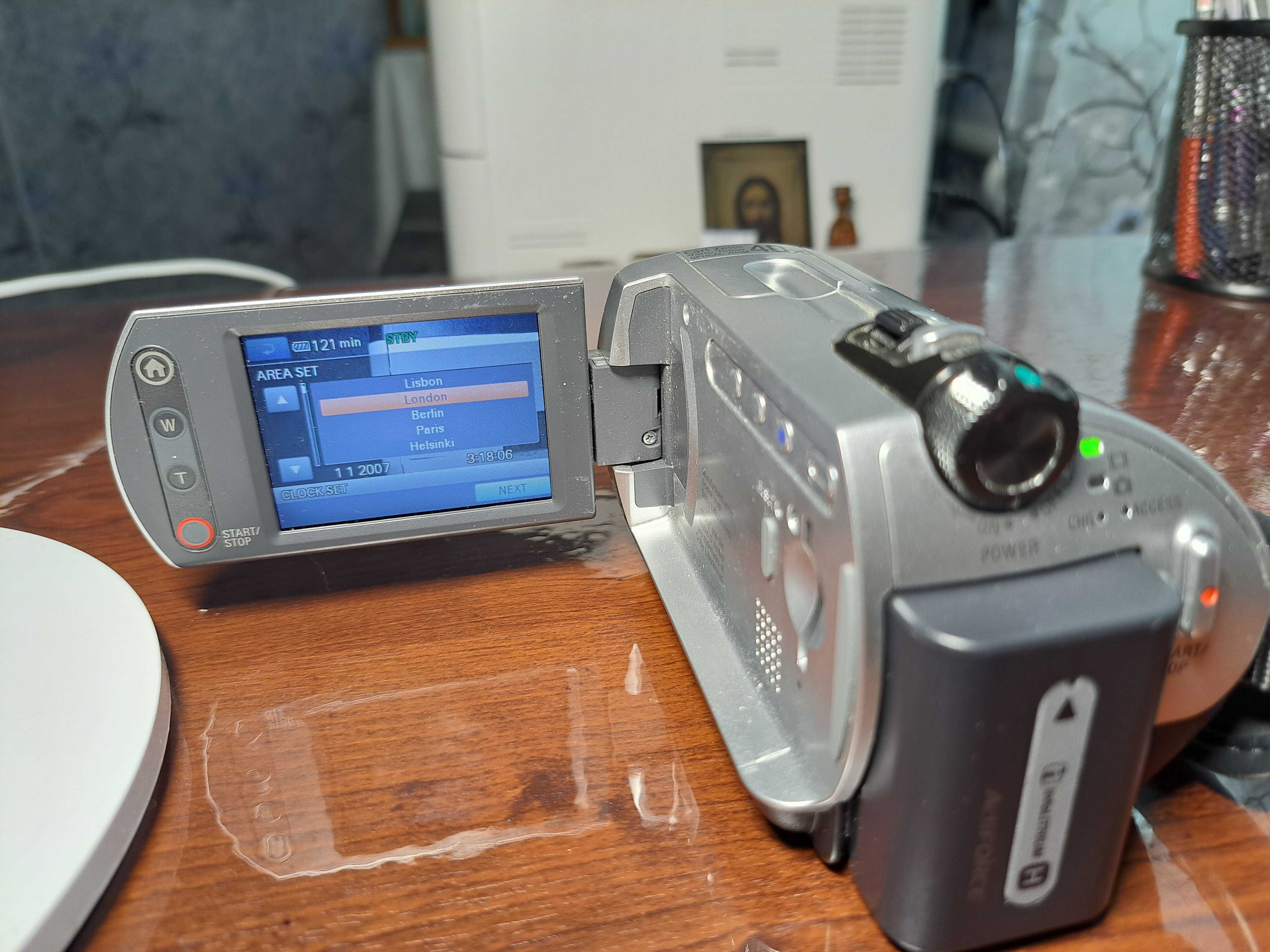 Відеокамера цифрова  SONY DCR-SR42, 30 Гбт. Оптичний зум-40х