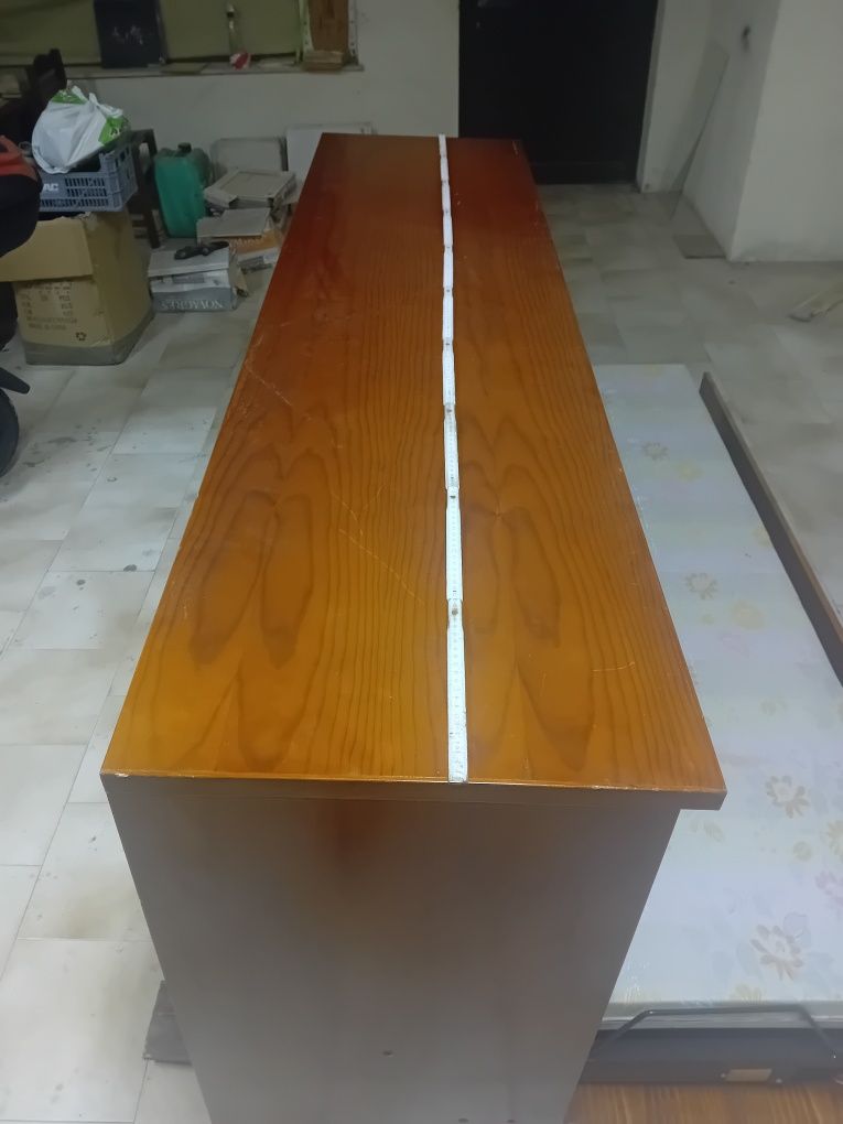 Movel Grande cama em muito bom estado geral