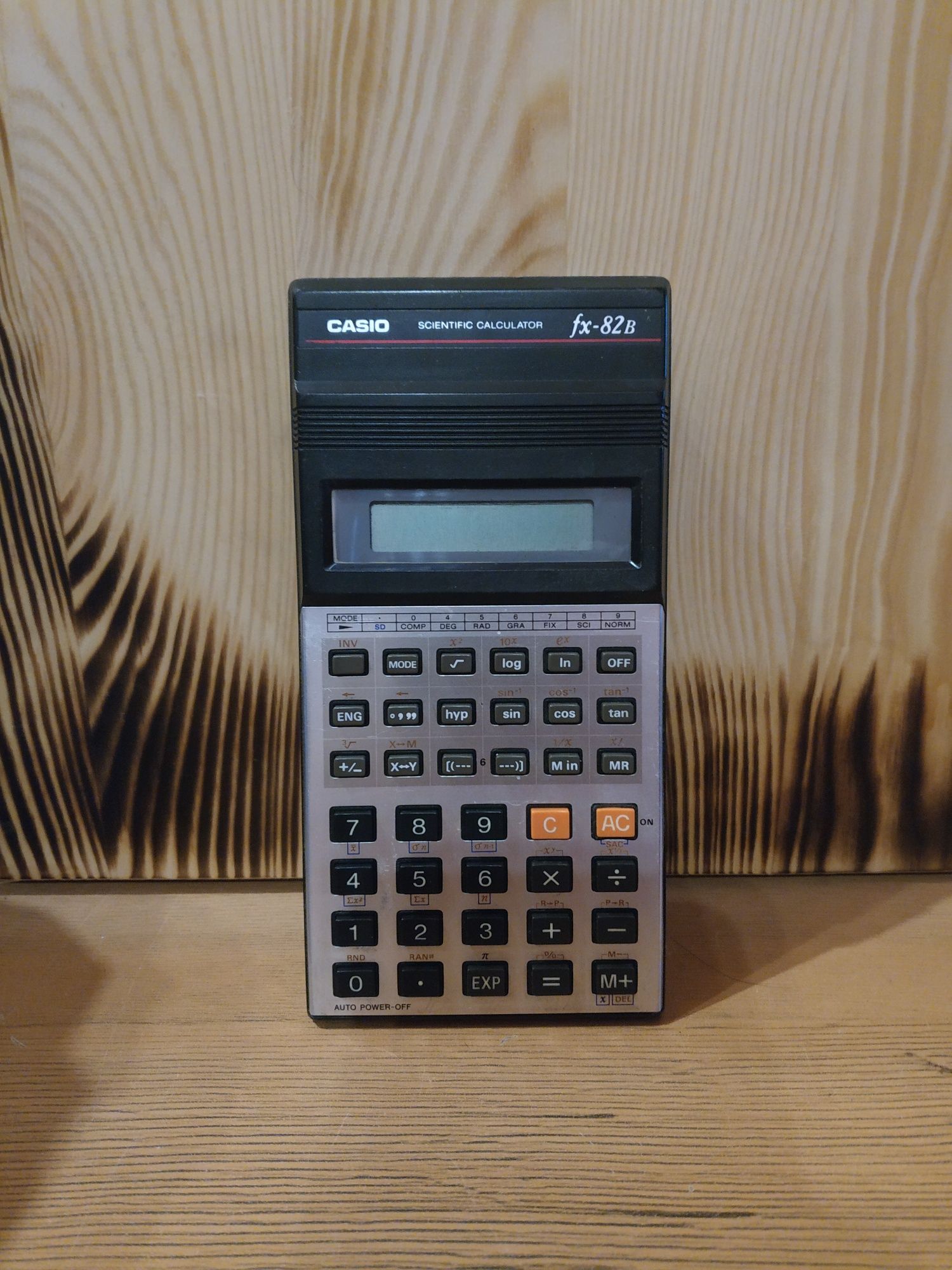 Kalkulator naukowy Casio Fx-82b