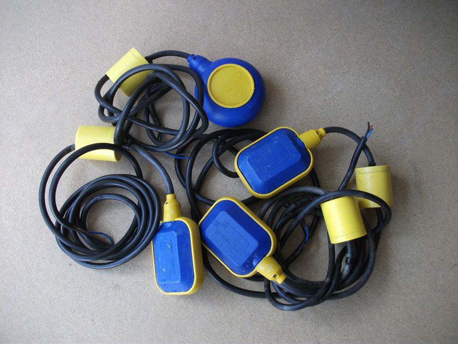 Boias de Nível para Bombas de  Fossa sética  com  Alternância.