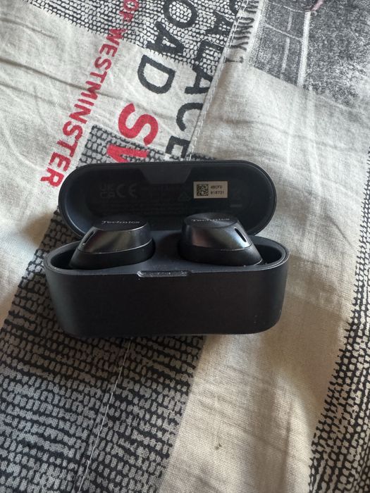 Sluchawki bezprzewodowe technics AZ60