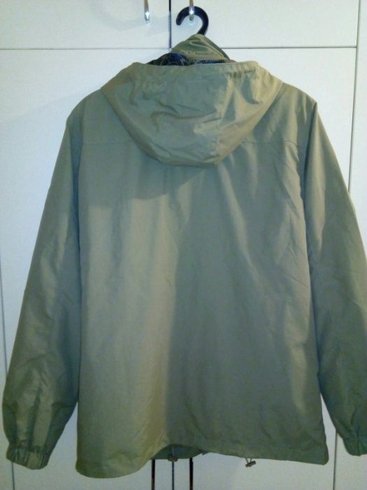 Куртка демисезонная 48 размер