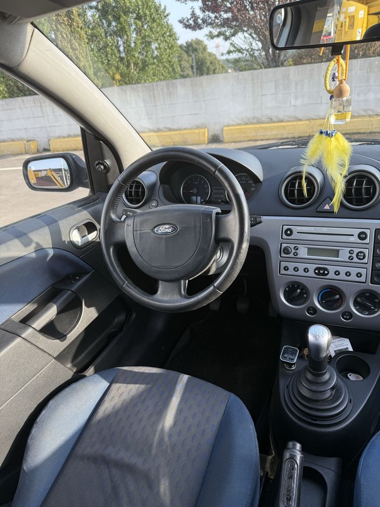 Ford fiesta 1.2 2005 com apenas 113.000km impecavel aceito retoma