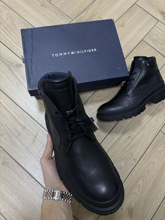 Nowa Trapery Męskie Skórzane Tommy Hilfiger Czarne Wiązane Trzewikj