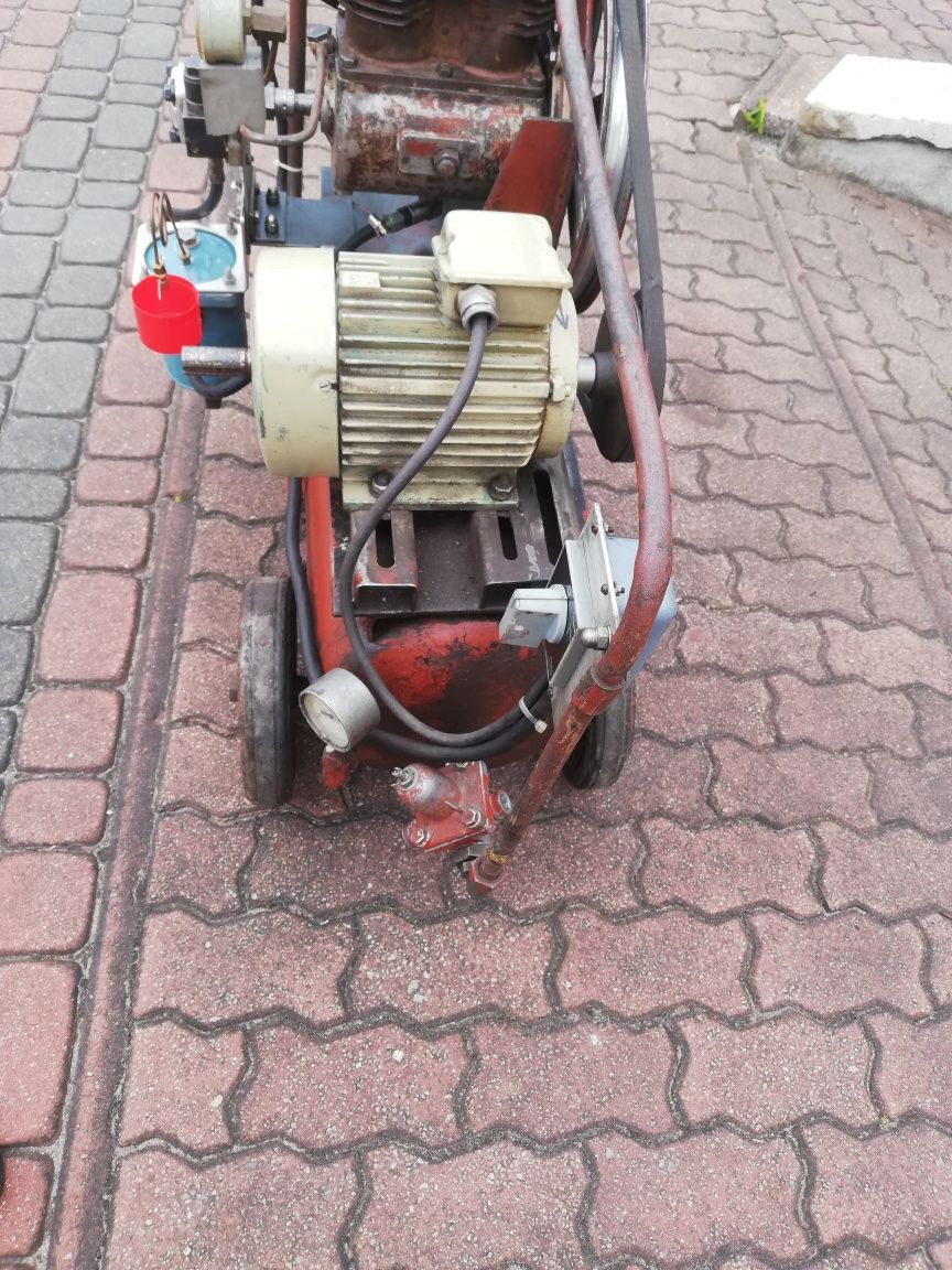 kompresor z centralnym smarowaniem