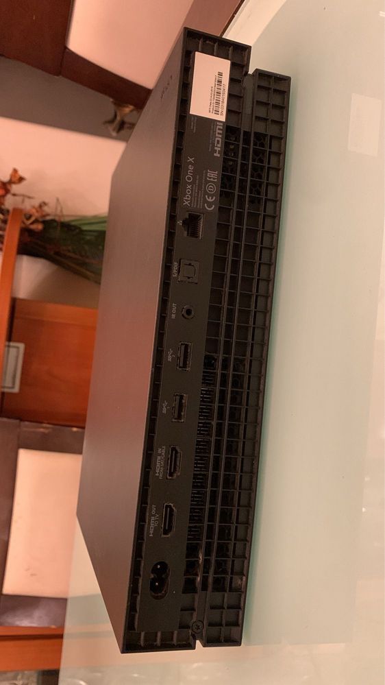 Xbox One X.